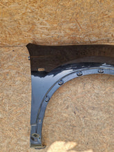 Laden Sie das Bild in den Galerie-Viewer, NISSAN QASHQAI J10 LIFT 09-13 KOTFLÜGEL RECHTS VORNE