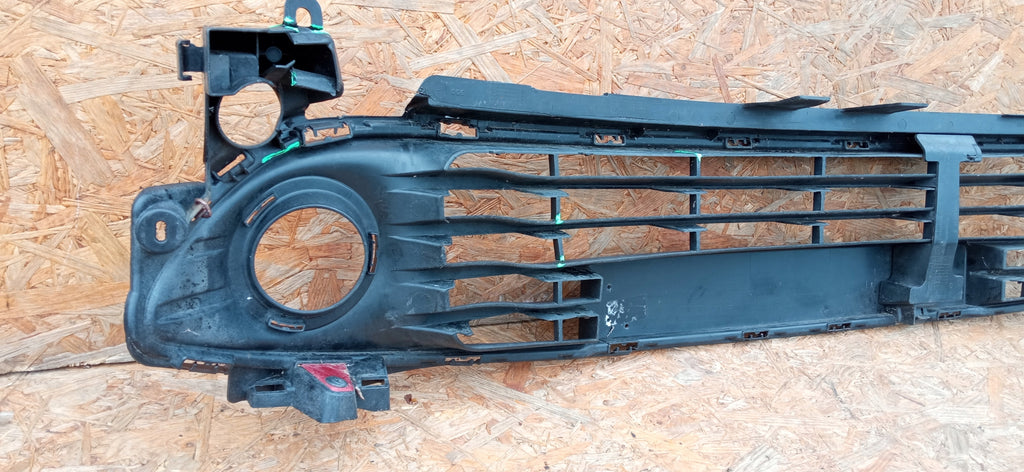 RENAULT CLIO IV 4 12- ATRAPA KRATKA ŚRODKOWA GRILL 622542958R