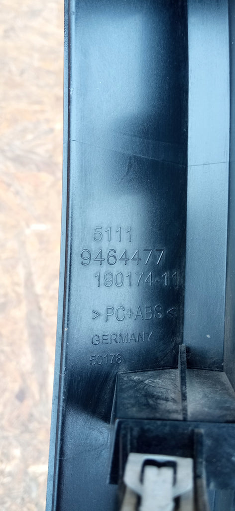 BMW iX I20 M60 21- RAHMEN BLENDE MITTELLÜFTUNG GITTER KÜHLERGRILL NIEREN 190174-11