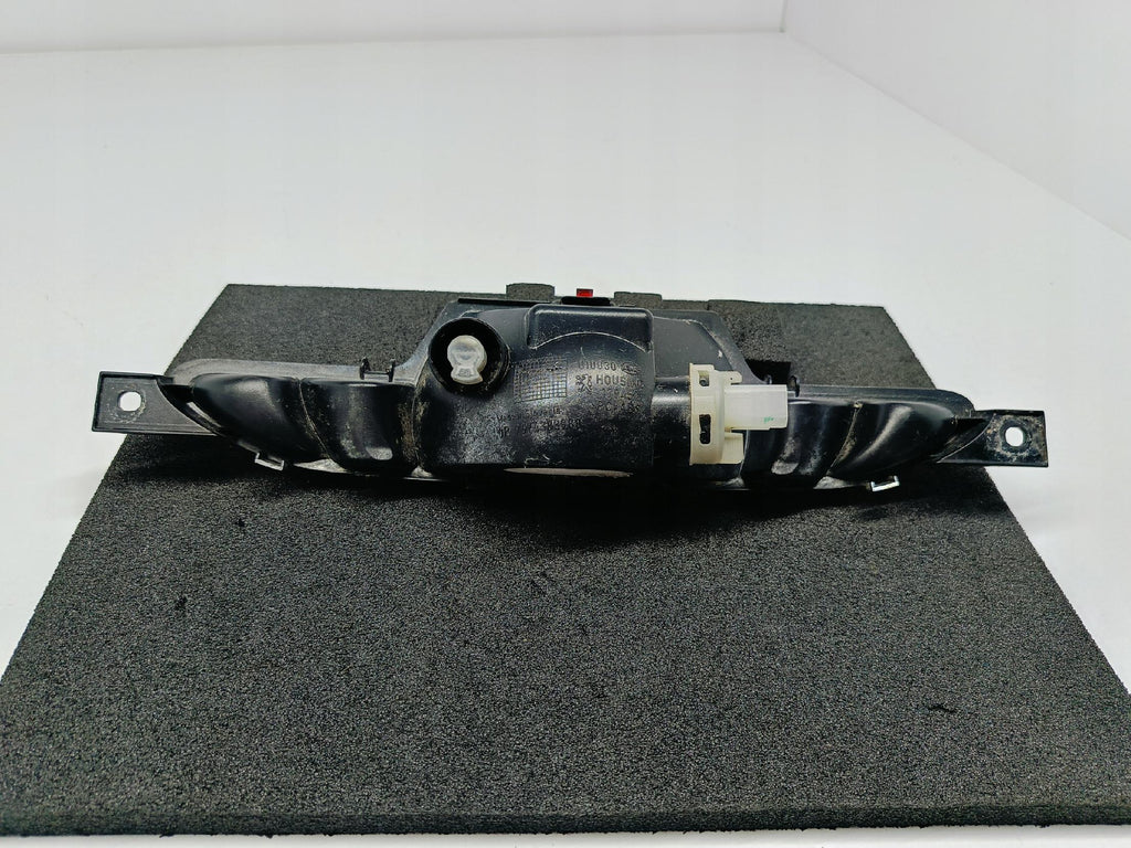 208 CORSA F MOKKA B C4 DS3- LAMPA PRZECIWMGIELNA ZDERZAKA TYŁ 9674308980