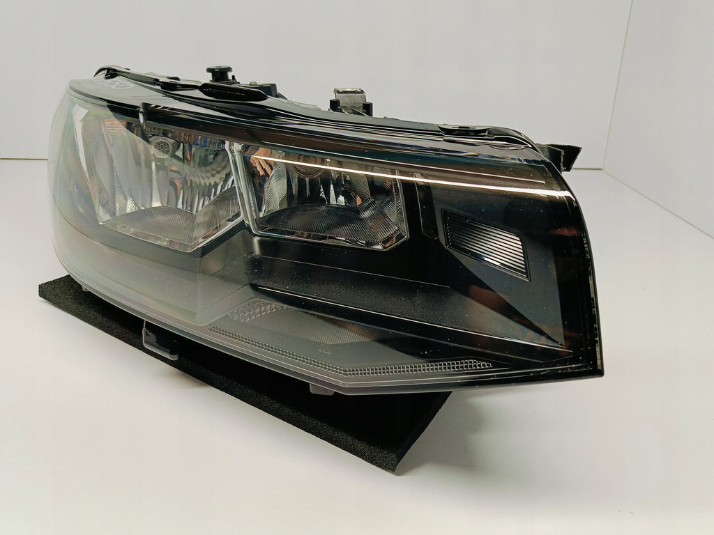 VOLKSWAGEN T-CROSS 2GM 18- LAMPA PRAWA PRZÓD PRZEDNIA ZWYKŁA H7 2GM941006A