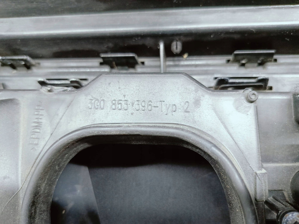 Volkswagen PASSAT B8 GTE EV 14- ATRAPA GRILL ZDERZAKA PRZÓD 3G0853653B