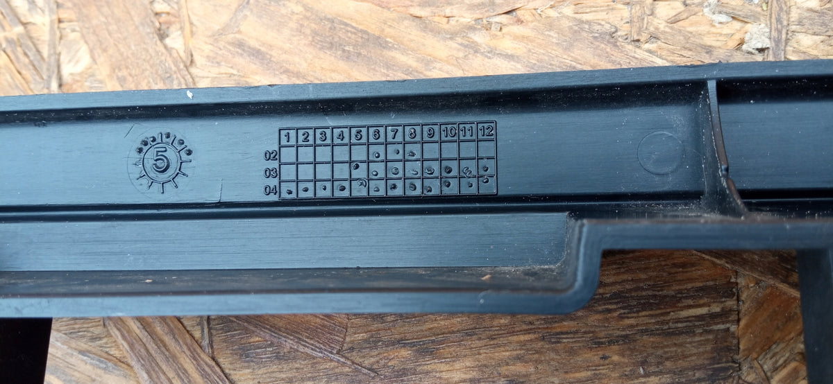 Fiat Punto II Lift 03- Atrapa Kratka Grill Zderzaka Przedniego 735366075 — zdjęcie 9 z 9