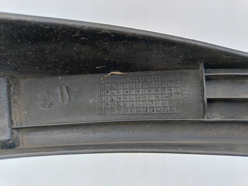 SUZUKI VITARA III 3 15- LEISTE RADLAUF HINTEN RECHTS 77251-54P0