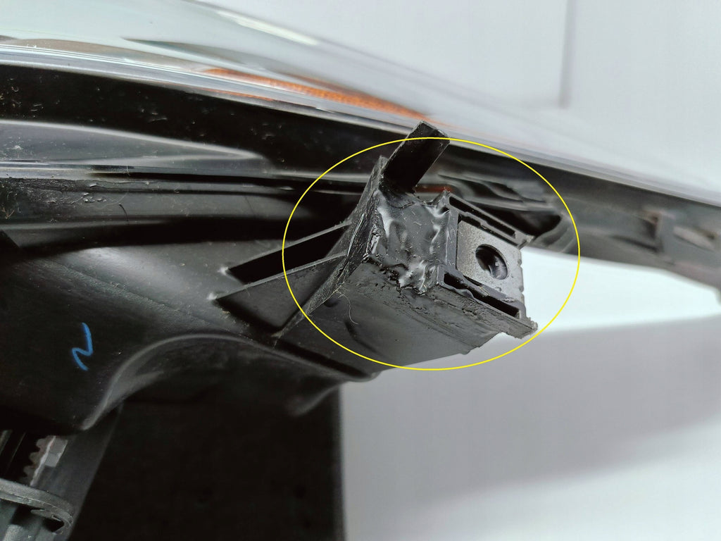 Toyota Prius Prime II 17- SCHEINWERFER LINKS VORNE VOLL LED EU KOITO 47-92
