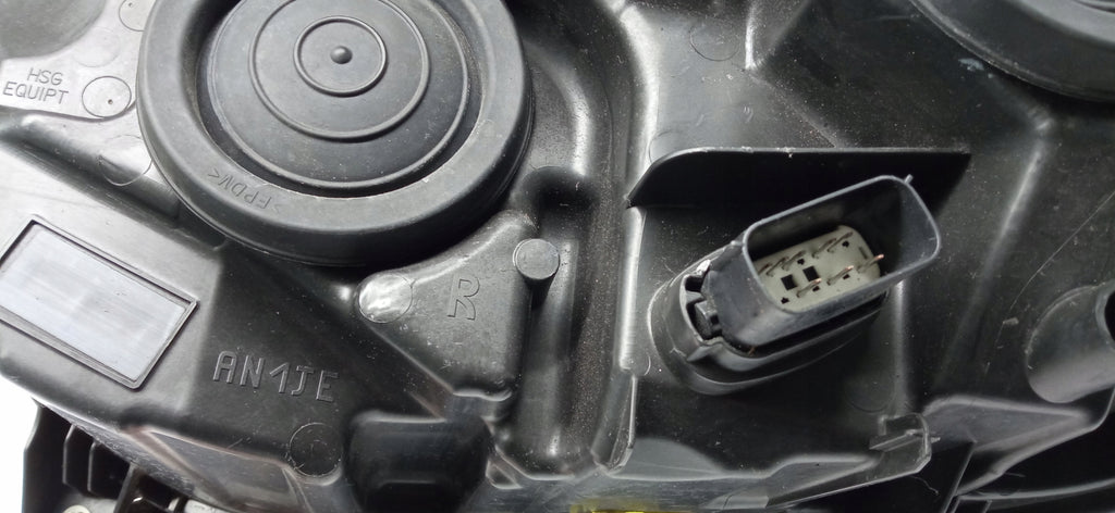 FORD MONDEO MK5 V 14- SCHEINWERFER RECHTS VORNE LINSE DS73-13W029-AE
