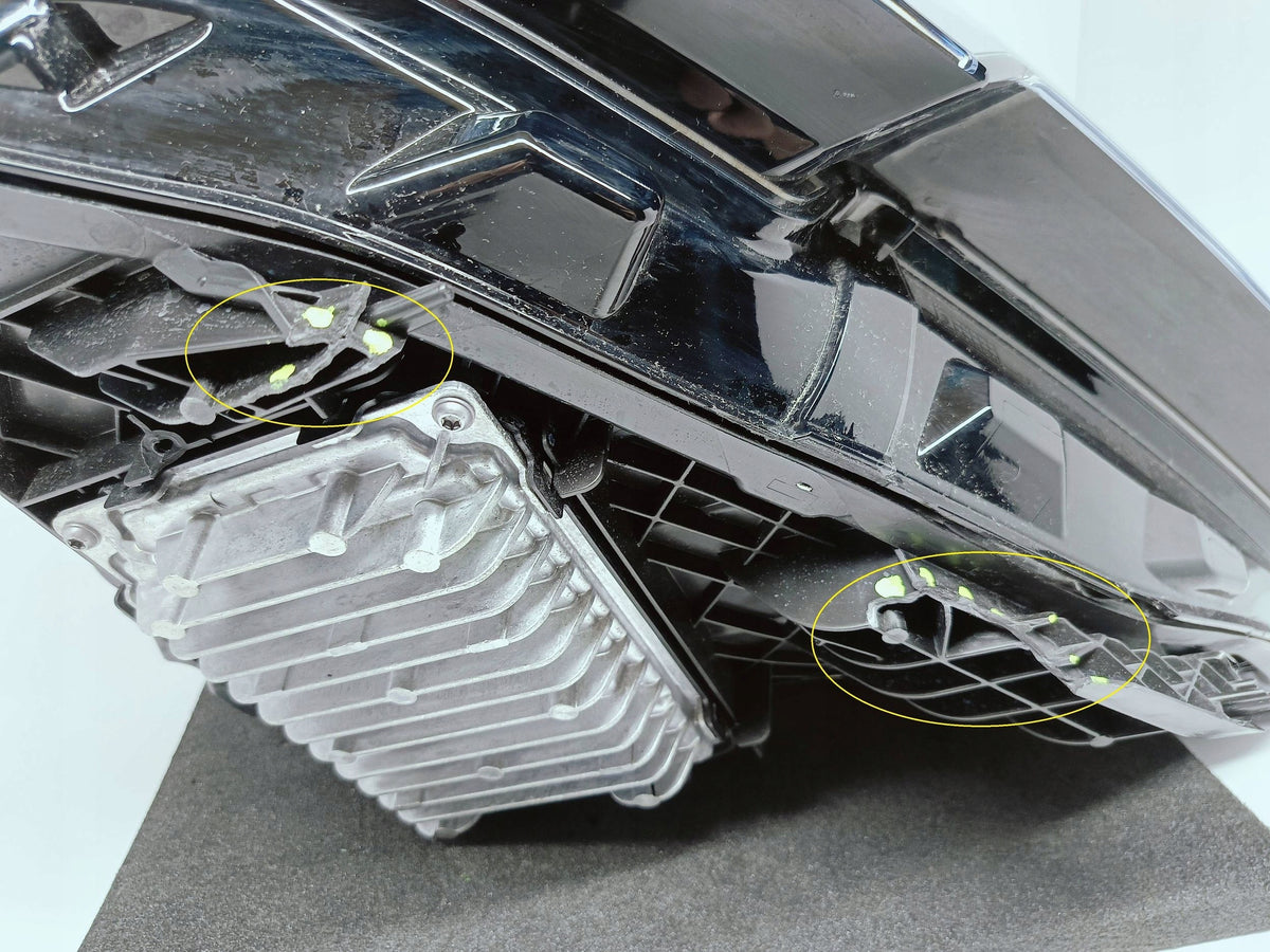 Volvo EX30 Ex-30 23- Feu Avant Droite Avant Full LED EU 80000628 — photo 8 sur 15