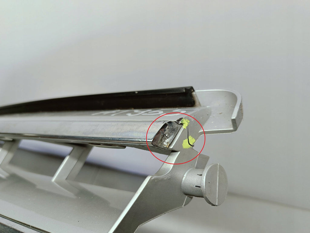 Mercedes-Benz C W204 07- ATRAPA GRILL KRATKA ZDERZAKA PRZÓD A2048800023