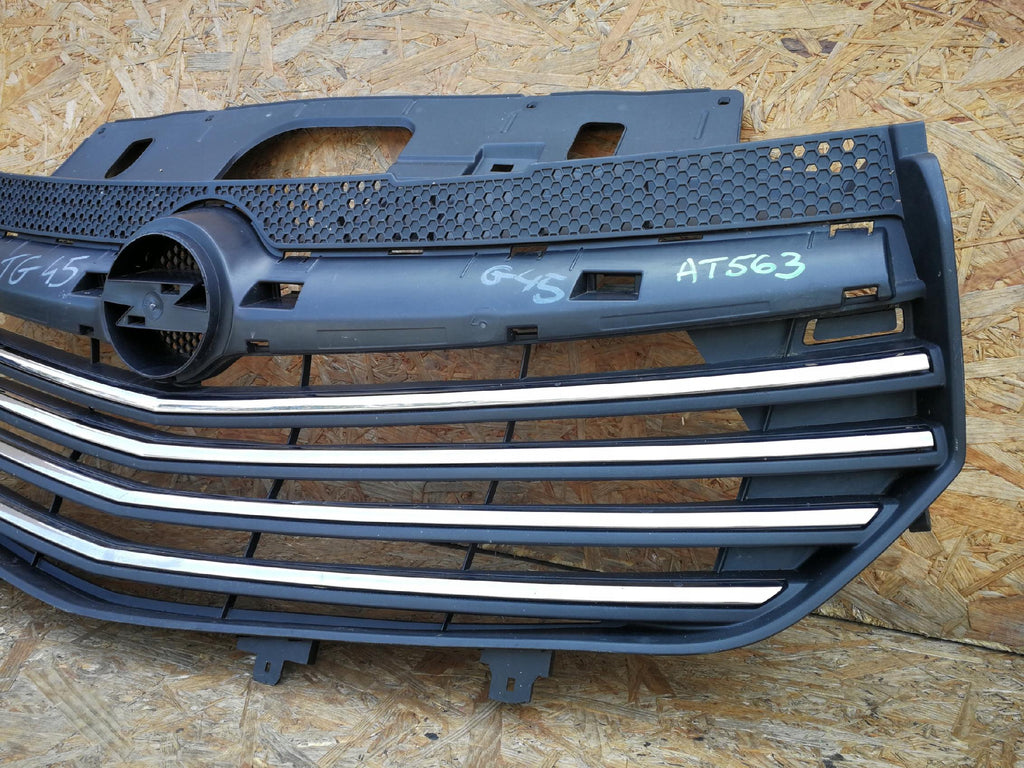 OPEL VIVARO B 14- ATRAPA KRATKA GRILL ZDERZAKA PRZEDNIEGO CHROM 623105615R