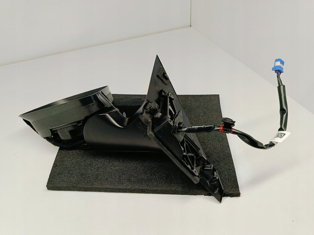 TESLA MODEL 3 M3 LIFT 20- LUSTERKO LEWE 11 PIN EU 1592033-00-C