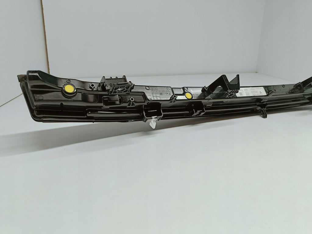 Tesla Model Y Juniper 25- LAMPA BLENDA LISTWA LED ZDERZAKA PRZÓD 203829496C
