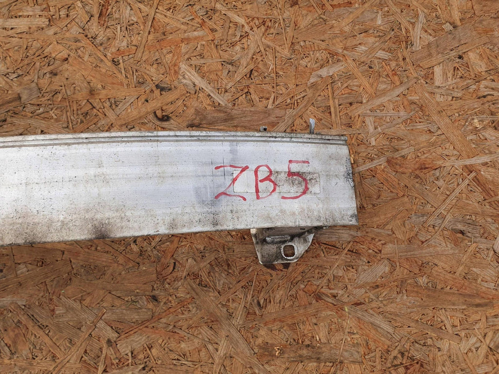 Audi Q3 8U 11- BELKA POPRZECZKA ABSORBER ZDERZAKA PRZÓD 8U0807109C