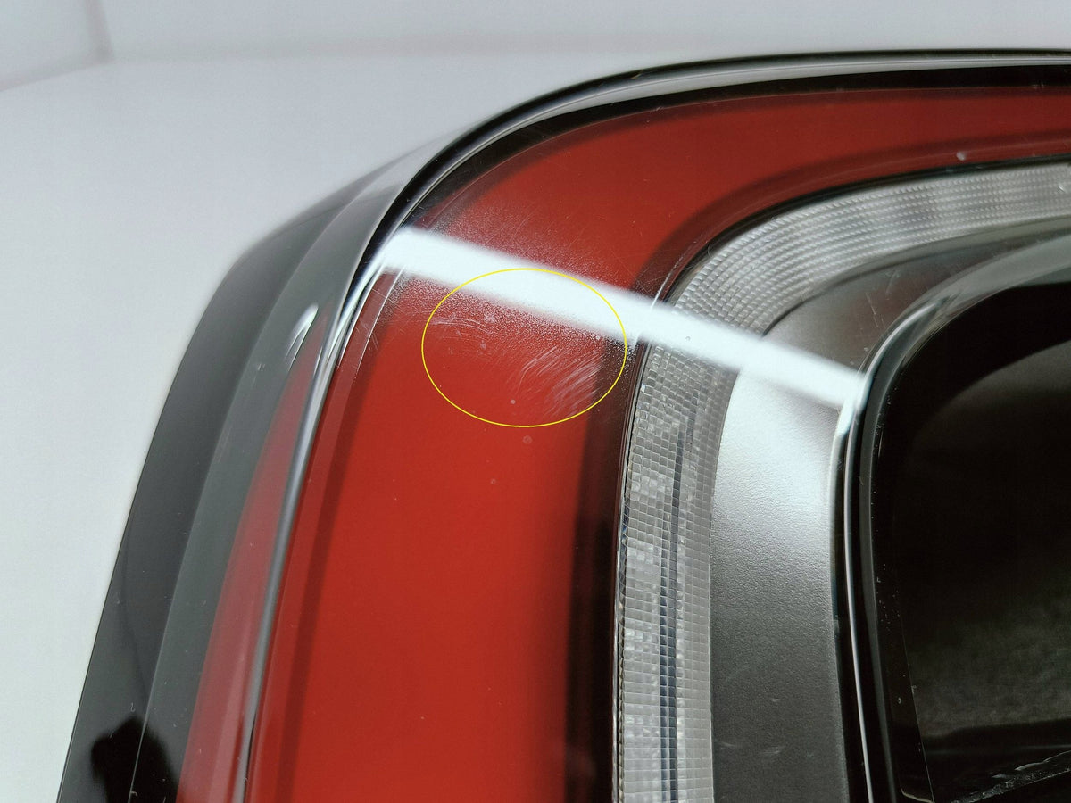 Tesla Model 3 Lift Highland 23- Lampa Klapy Bagażnika Lewa LED 1691498-00-F — zdjęcie 6 z 13