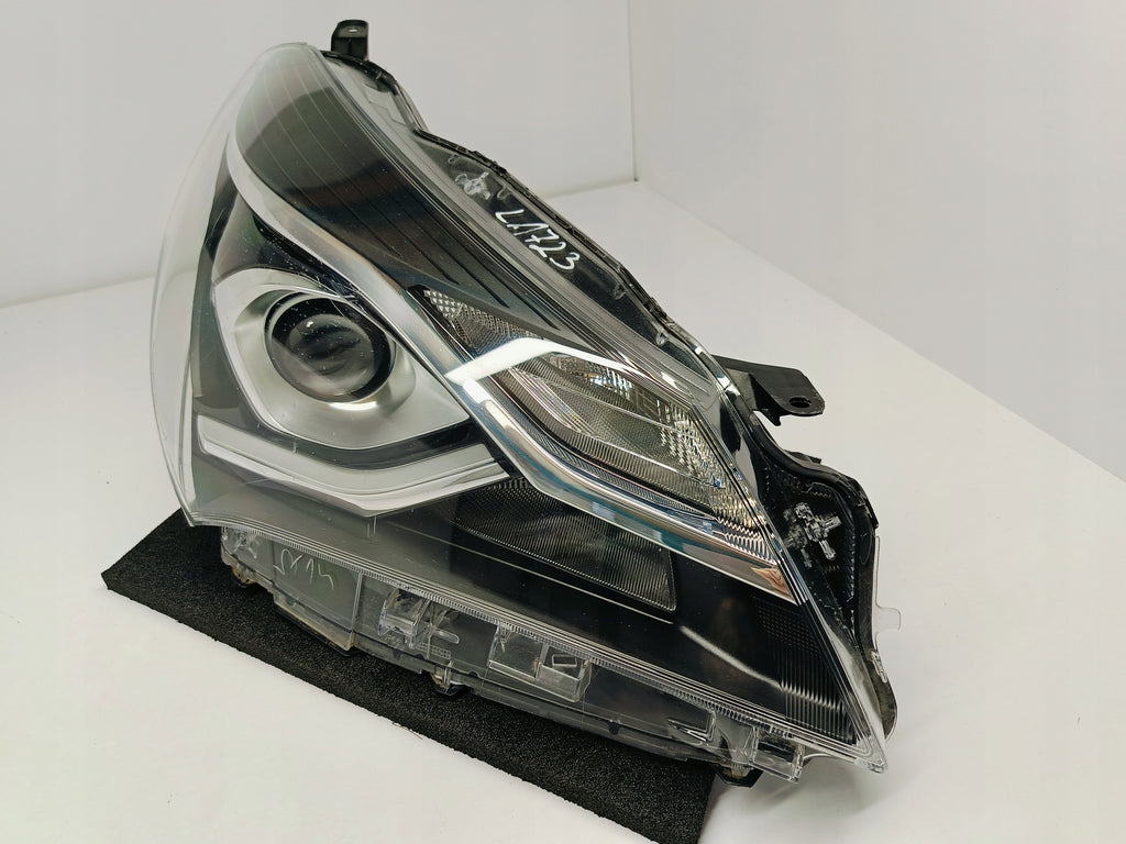 TOYOTA YARIS III FACELIFT 17- SCHEINWERFER RECHTS VORNE KOITO OD-197