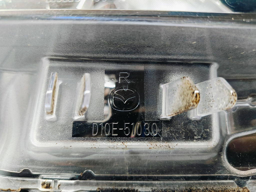 MAZDA CX-3 CX3 15- LAMPA PRAWA PRZÓD PRZEDNIA ZWYKŁA 3 PIN D10E-51030