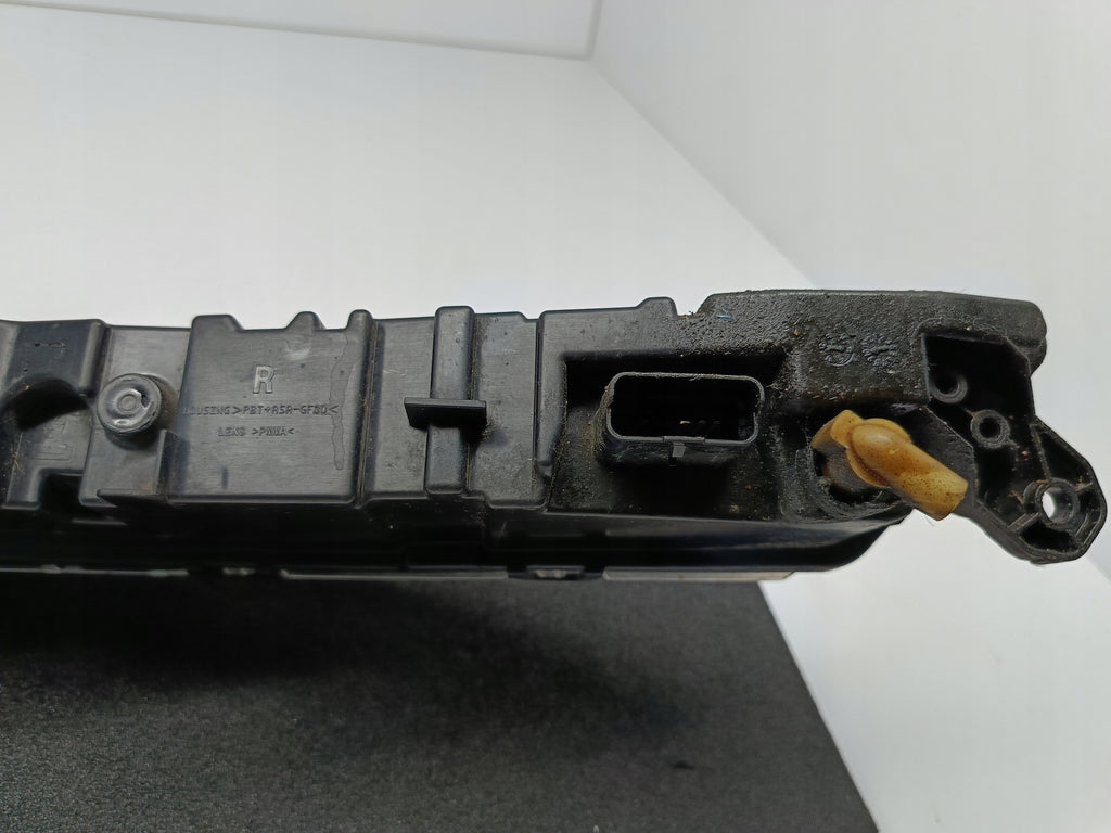 CITROEN C4 PICASSO II 13- LAMPA ŚWIATŁO DRL PRAWY PRZÓD LED 9676036480