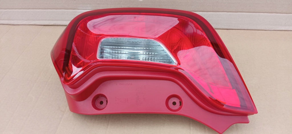 KIA PICANTO III 17- LAMPA PRAWA TYLNA PRAWY TYŁ TYC 11-E463