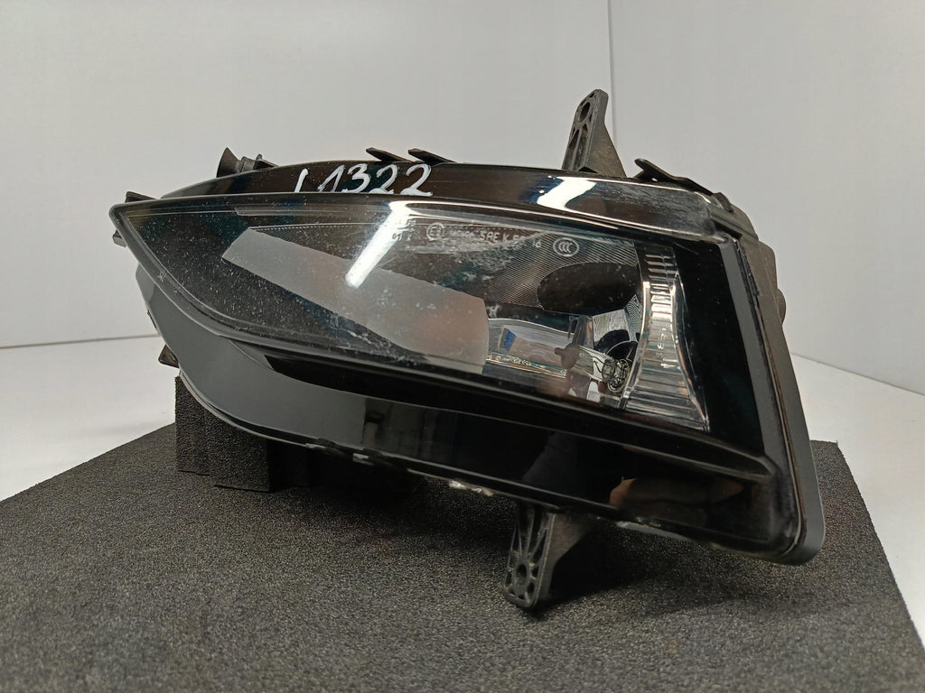 VW GOLF VII LIFT 17- HALOGEN PRZECIWMGIELNY ŚWIATŁO LEWY PRZÓD 5G0941661F