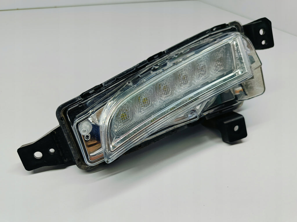 SUZUKI VITARA 15- HALOGEN DRL PRAWY LAMPA PRAWA ŚWIATŁO STANLEY LED W1378