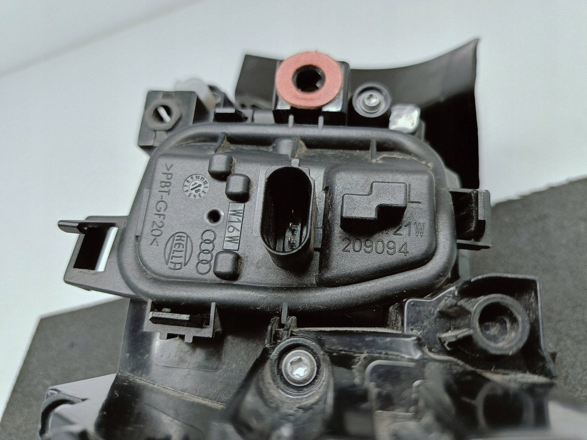 Audi A3 Sportback Lift 16- Lampa Lewy Tył Lewa Tylna LED OE 8V4945069 — zdjęcie 14 z 16