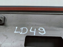 Laden Sie das Bild in den Galerie-Viewer, Audi Q3 II 18- TÜRZIERLEISTE VORNE RECHTS 83A853960