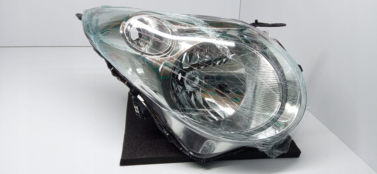 Suzuki Alto VII 09- Front Right Light Front Standard H4 — photo 1 of 11