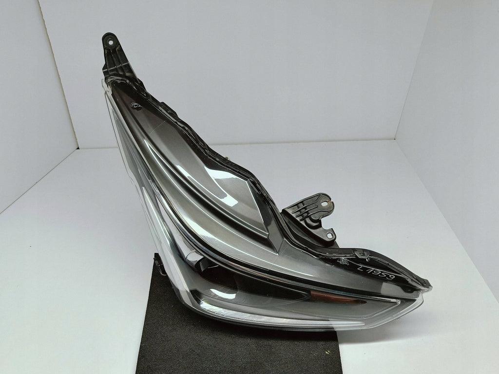 Toyota Aygo II B4 LIFT 18- LAMPA PRAWA PRZÓD SOCZEWKA+LED EU KOITO 0H-27