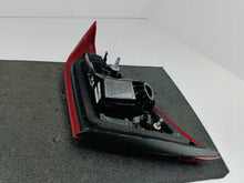 Laden Sie das Bild in den Galerie-Viewer, FORD FIESTA MK8 VII 17- HECKKLAPPENLEUCHTE LINKS HINTEN LED H1BB-13A603-B