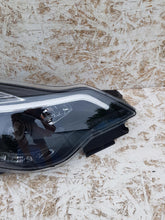 Load image into Gallery viewer, OPEL CORSA E LAMPA PRAWA PRZÓD PRZEDNIA