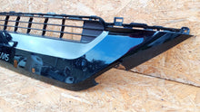 Load image into Gallery viewer, TOYOTA RAV 4 V 19- ATRAPA KRATKA DOLNA GRILL