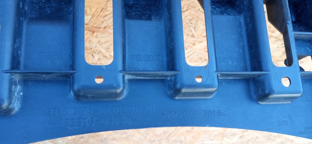 AYGO II C1 108 14- OSŁONA PŁYTA WZMOCNIE POD ZDERZAK PRZÓD 52618-0H030