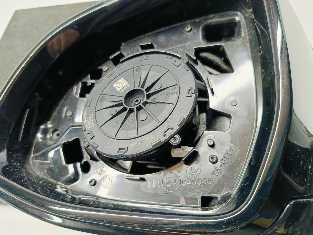 BMW iX3 G08 20- LUSTERKO LEWE 9 PIN EU 697161