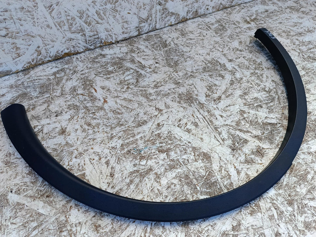 TESLA MODEL Y MY 22- KOTFLÜGELLEISTE LINKS HINTEN 1658697-00-A