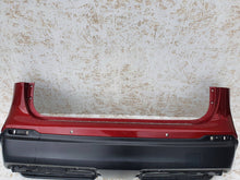 Laden Sie das Bild in den Galerie-Viewer, NISSAN QASHQAI II 2 LIFT 17-21 ZDERZAK TYŁ TYLNY PDC CHROM
