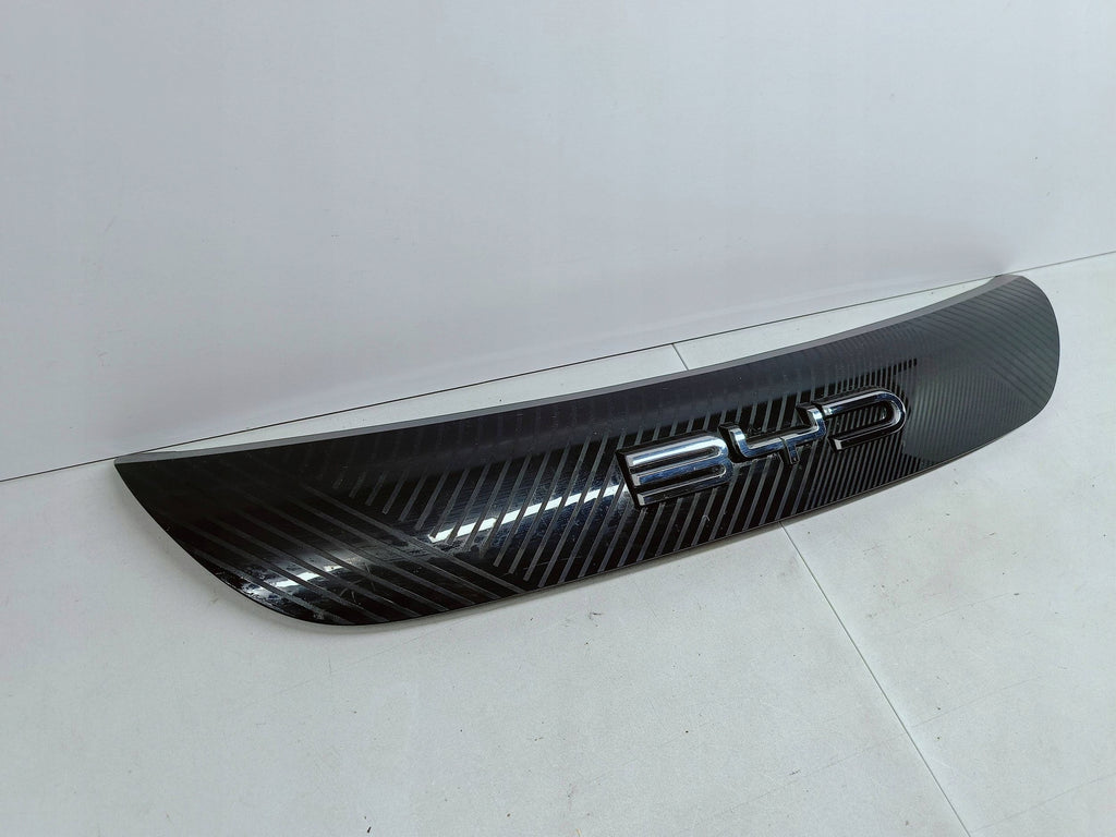 BYD Dolphin EV 23-ATRAPA GRILL BLENDA NAKŁADKA ZDERZAKA PRZÓD EM2E-2803116C