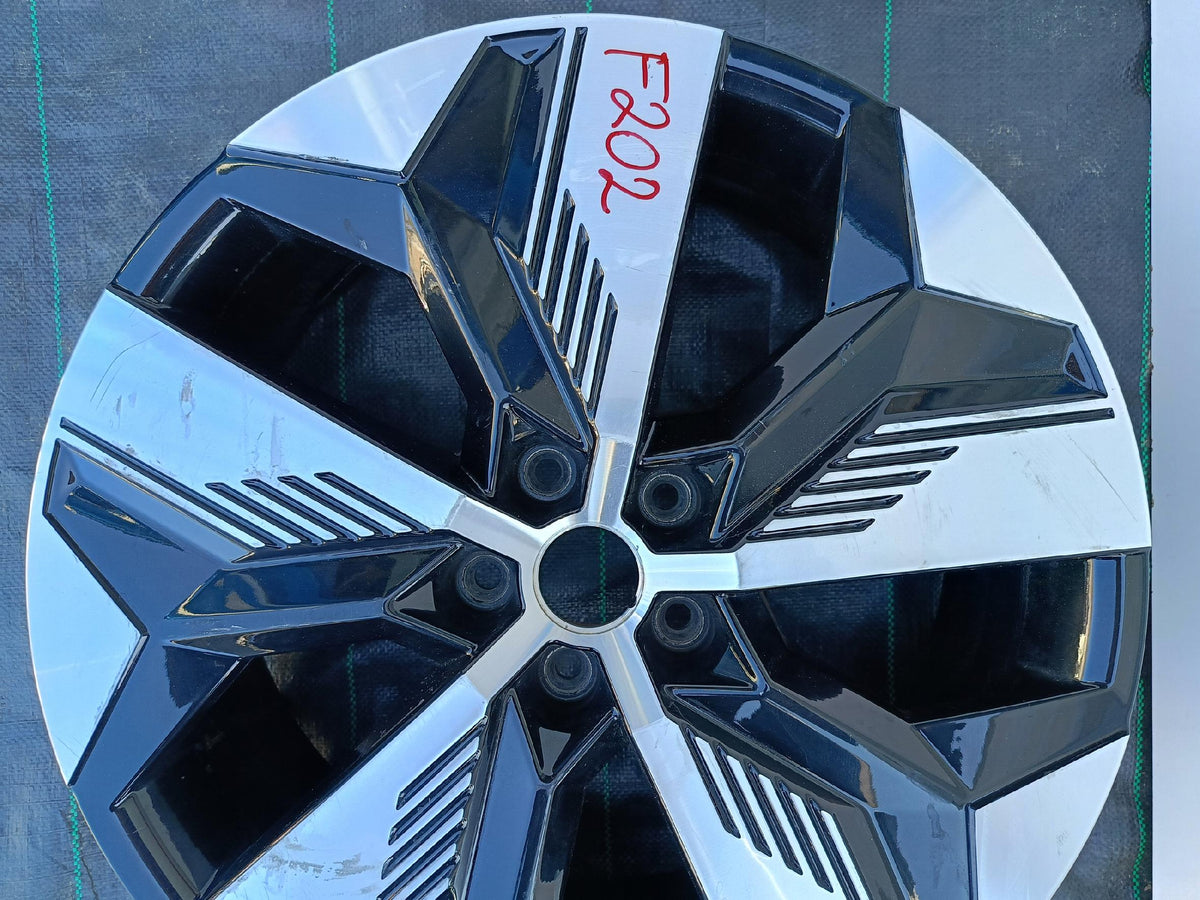 Felge Aluminium Renault Megane IV E-Tech 7.0"x20" 5X114.3 ET 34 403003990R — Foto 4 von 16