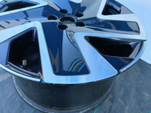 Laden Sie das Bild in den Galerie-Viewer, FELGA ALUMINIOWA VOLKSWAGEN ID. BUZZ 10"x20" 5X112 ET 58 1T3601025E