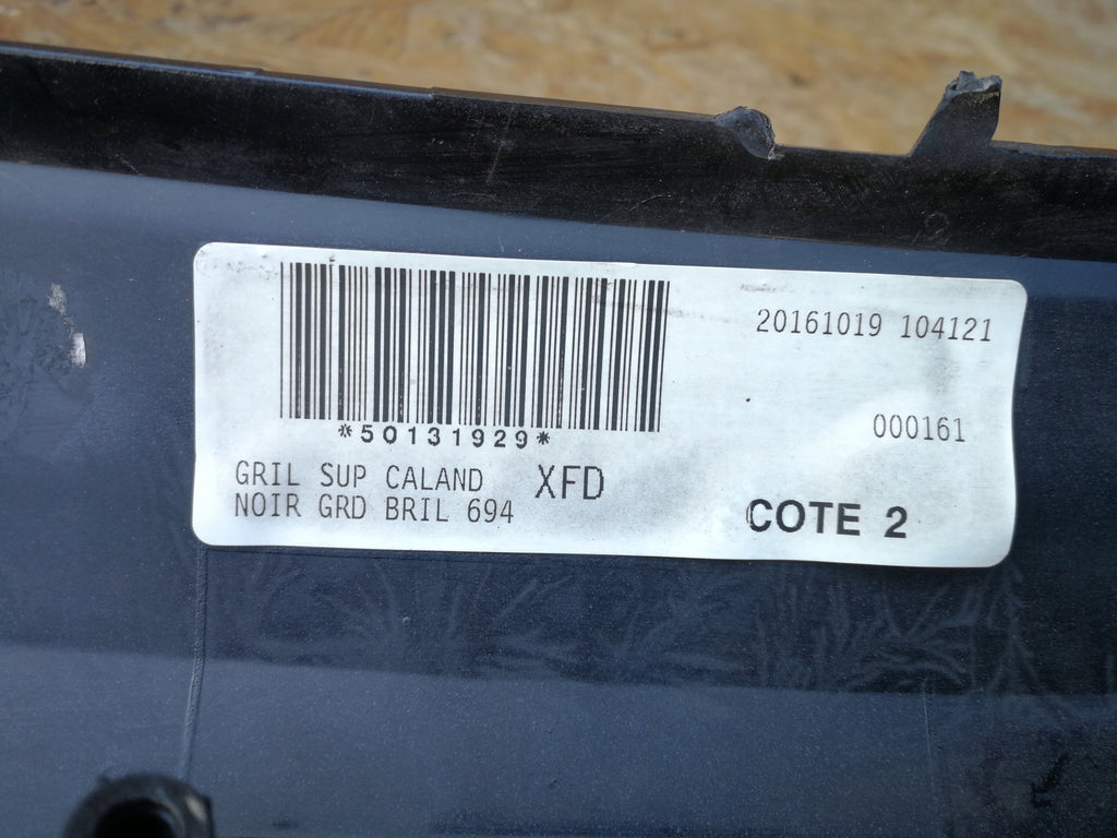 RENAULT TALISMAN 15- ATRAPA KRATKA GRILL ZDERZAKA PRZEDNIEGO 623100546R