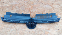 Załaduj zdjęcie do przeglądarki galerii, VOLKSWAGEN GOLF VIII 8 20- ATRAPA KRATKA GRILL