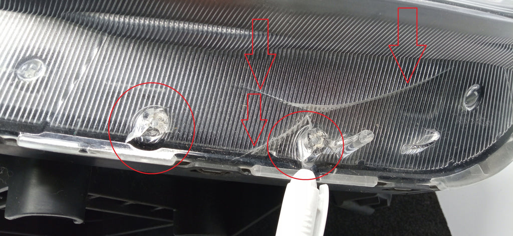 KIA NIRO 16- LAMPA PRAWA PRZÓD PRAWA PRZEDNIA SOCZEWKA XENON 92102-G5