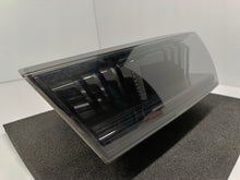 Load image into Gallery viewer, PEUGEOT 508 II 18- LAMPA KLAPY BAGAŻNIKA PRAWY TYŁ LED 9813508180