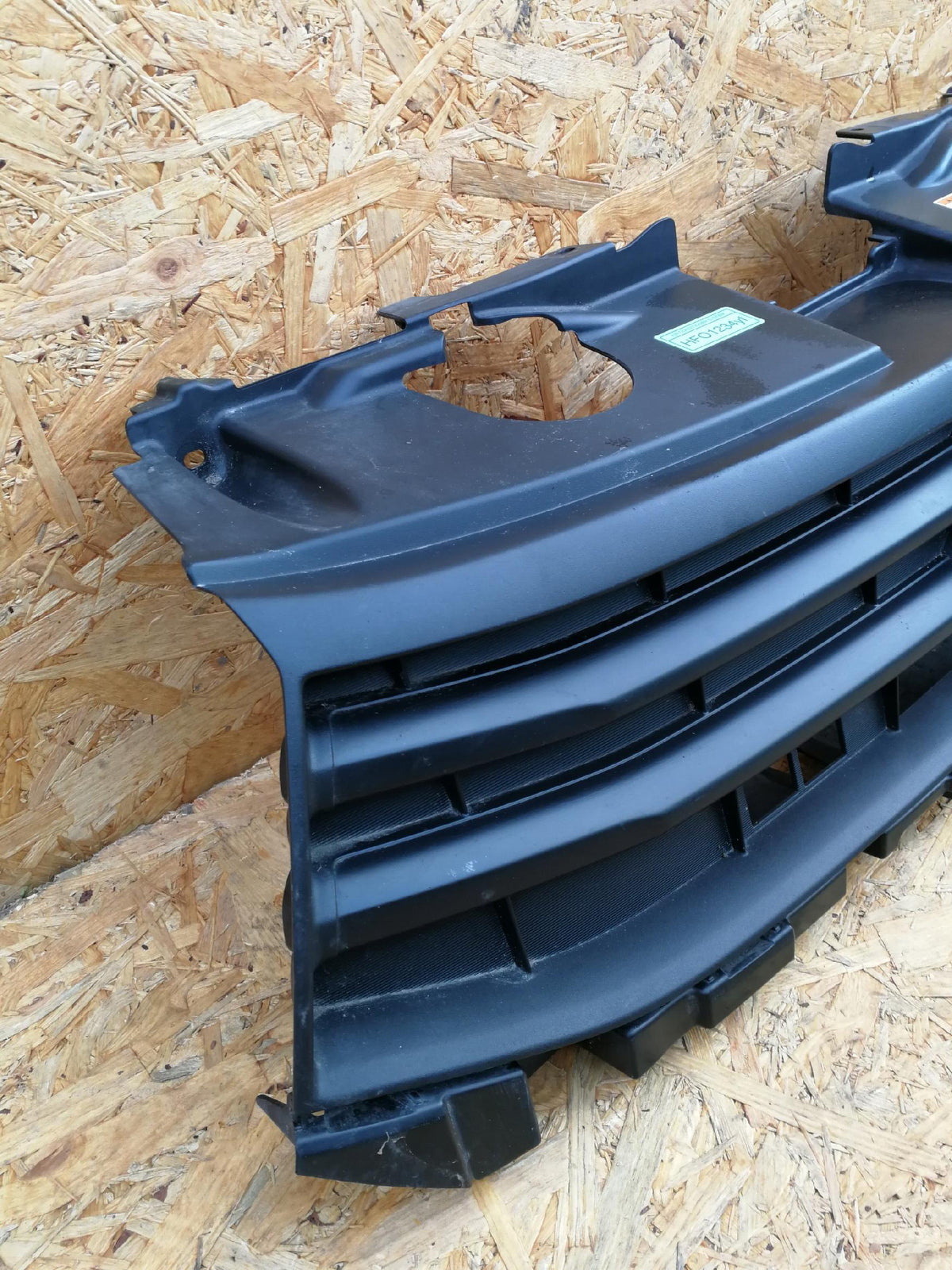 Suzuki Celerio 14- Grille Grille Grille Front Bumper 71741-84M0 — photo 5 of 9
