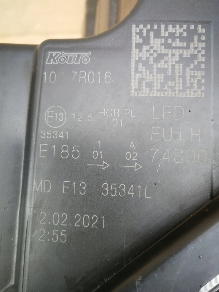SUZUKI VITARA 3 III LIFT18- LAMPA LEWA PRZÓD FULL LED KOITO 100-7R016