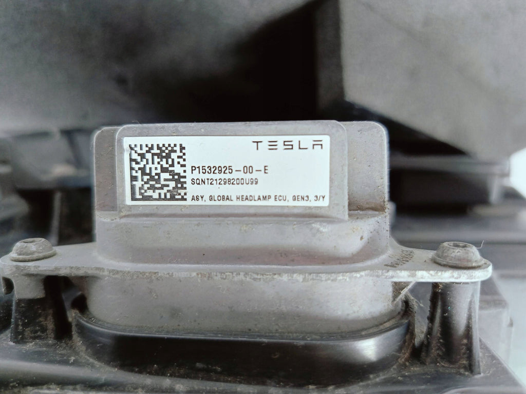 TESLA MODEL 3 M3 MY Y LIFT 20- SCHEINWERFER LINKS FULL LED EU 1514952-00-D