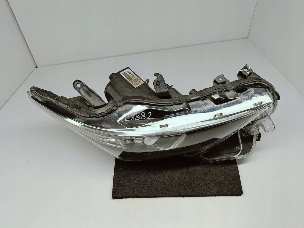 Toyota Auris II E18 FACELIFT 15- SCHEINWERFER RECHTS LINSE+LED EU 8110-02K30