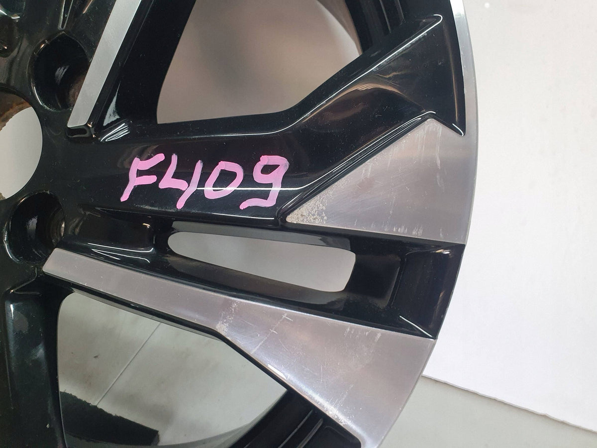Peugeot 208 2008 II Felga Aluminiowa 17 Cali 6.5x17 ET32 4x108 9828186080 — zdjęcie 6 z 16