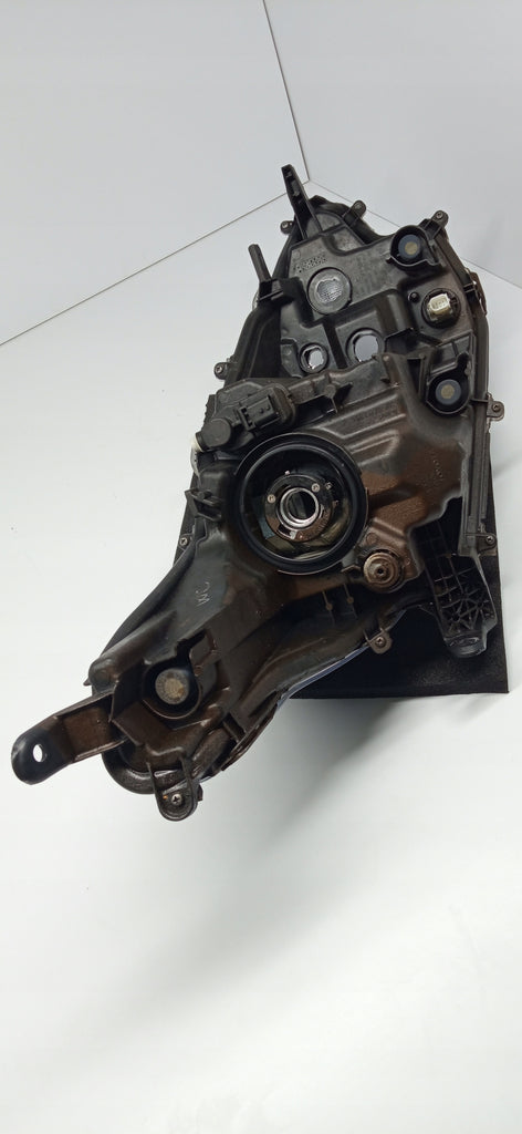TOYOTA YARIS IV 4 P21 19- SCHEINWERFER LINKS VORNE LINSE KOITO K0-6 EU