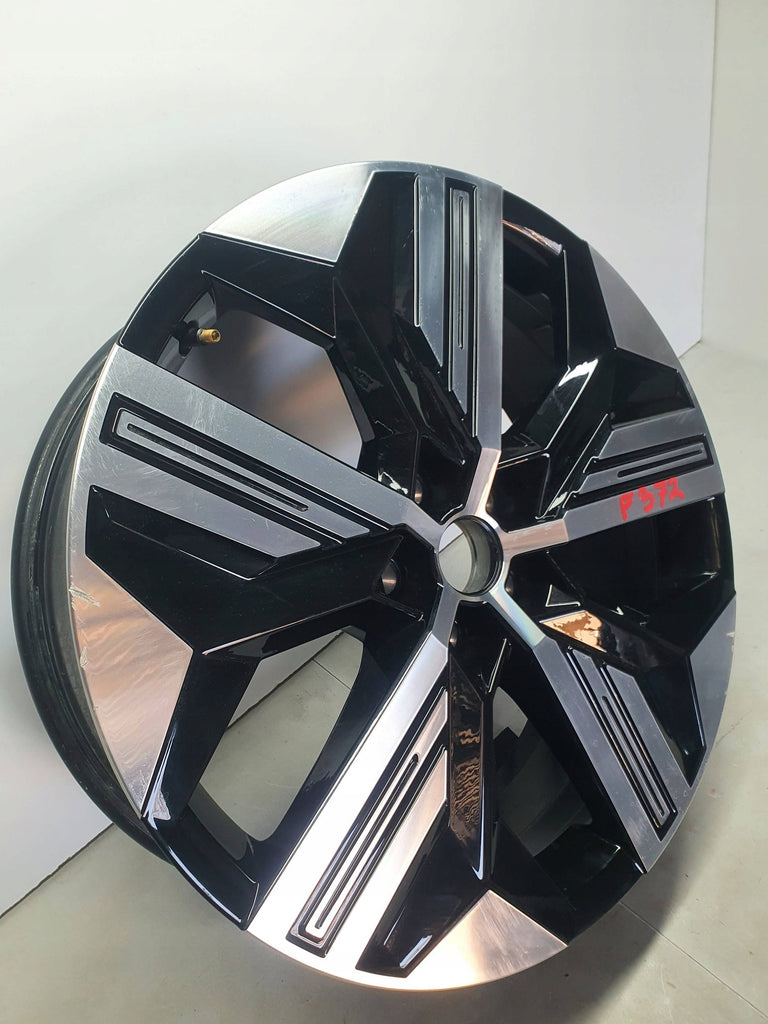 RENAULT MEGANE V E-TECH ALUFELGE 7.0"x20" 5x114.3 ET34 403008508R