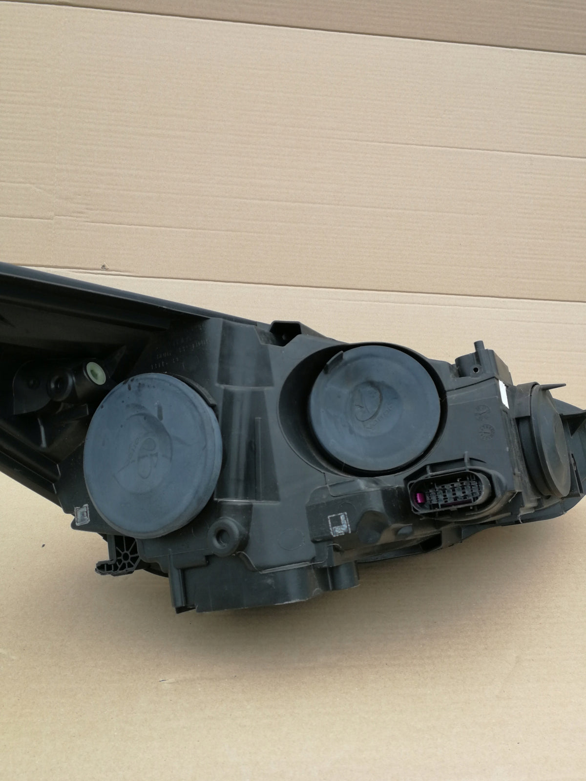 Ford Focus MK3 III Lift 14 - Lampa Lewa Przód Przednia F1EB-13W030-Ed — zdjęcie 11 z 13