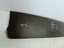 Laden Sie das Bild in den Galerie-Viewer, Citroen C4 Cactus 14- BLENDE VERKLEIDUNG HECKKLAPPE HINTEN 9801855280
